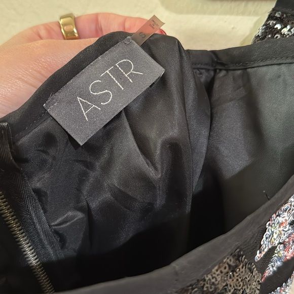 Sexy sparkles two piece outfit - Picture 6 of 9